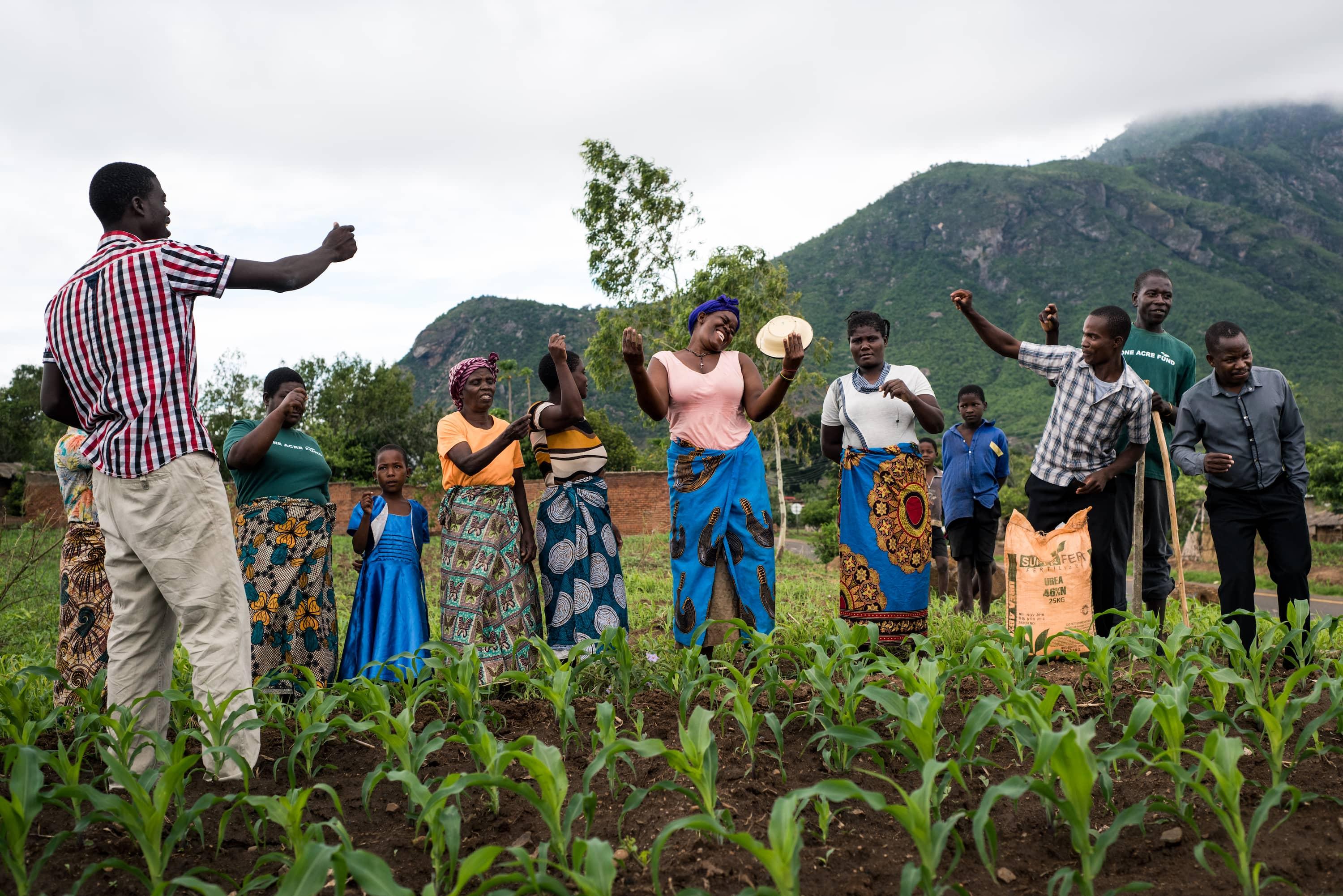 Sowing Seeds of Knowledge: Enhancing Farmer⁤ Education and Capacity Building