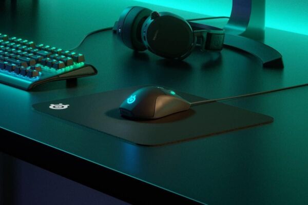 SteelSeries QcK Gaming Mouse Pad - Medium Cloth - Optimized For Gaming Sensors - Image 4