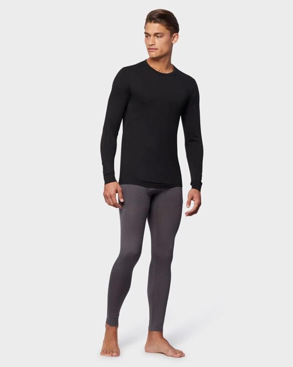 32 Degrees Men's Lightweight Baselayer Crew Top | Long Sleeve | Form Fitting | 4-Way Stretch | Thermal - Image 2