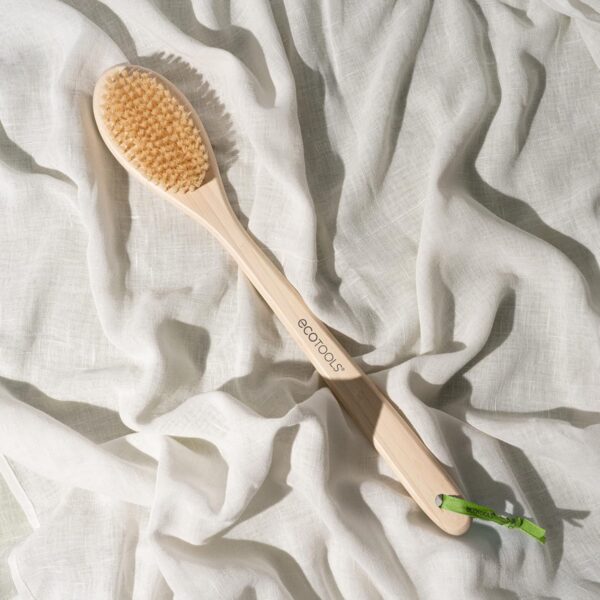 EcoTools Bath Bristle Brush, Bath Brush with Long Handle, Cleanse Back & Hard-to-Reach Areas, Eco Friendly Shower Brush for Exfoliating, Cruelty Free Nylon Bristles, Vegan, 1 Count - Image 6